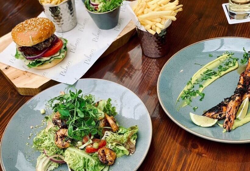 צימר Palmers Ale House & Kitchen