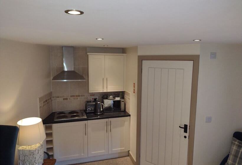 ベッドアンドブレックファースト Palmers Ale House & Kitchen