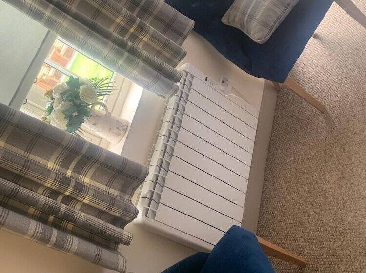 ベッドアンドブレックファースト Palmers Ale House & Kitchen