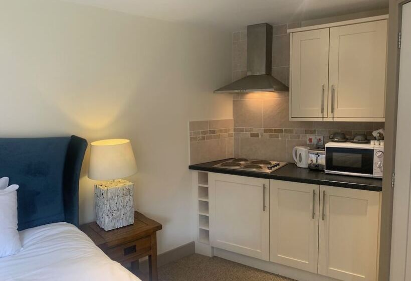 ベッドアンドブレックファースト Palmers Ale House & Kitchen