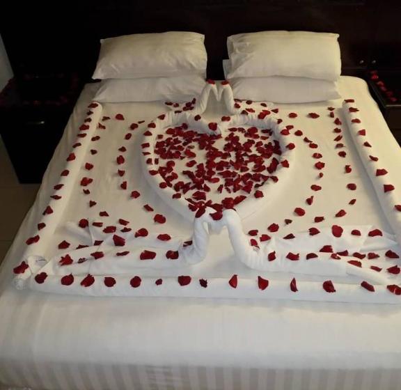 Durrat Al Motamizon Furnished Apartment 3