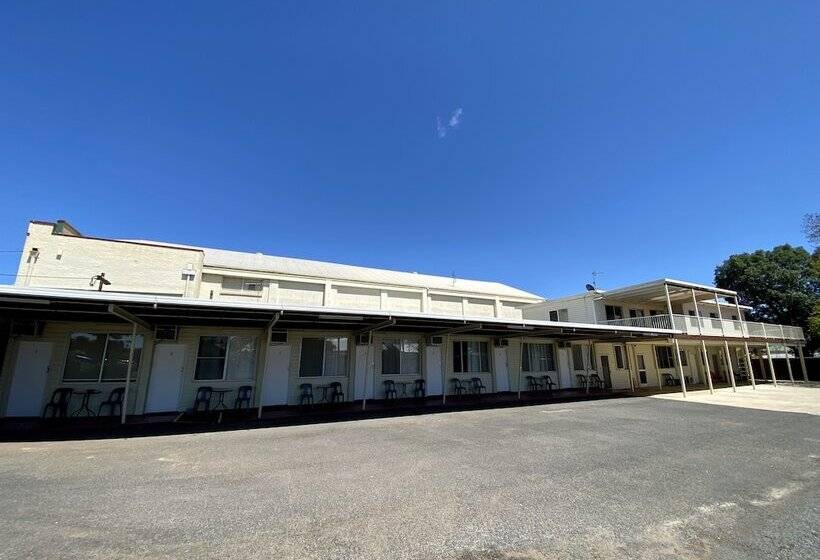 Golden Grain Motel
