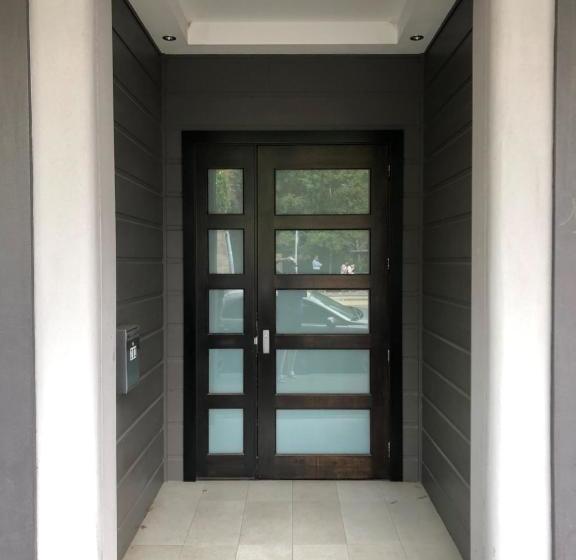 Отель Studios On King