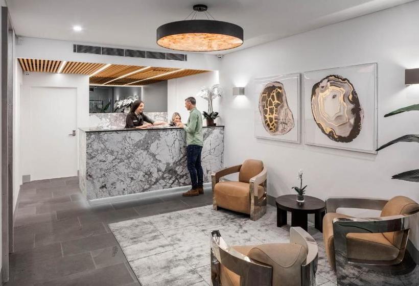 Отель Argo Apartments