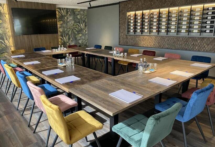 בית מלון כפרי Suites Boulevard 17