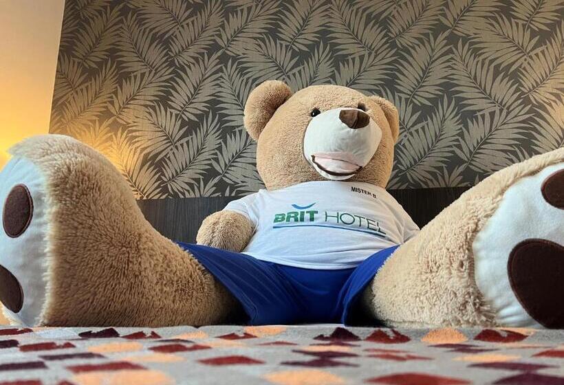 Brit Hotel Ploermel   Hotel De L Hippodrome