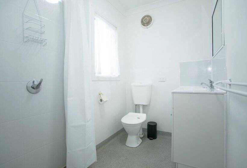 هتل Bundaberg Park Village