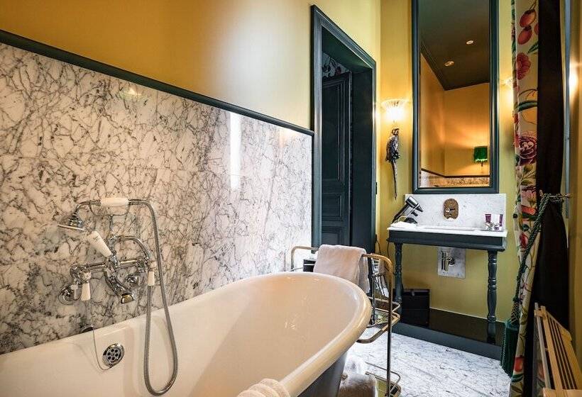 فندق Château De Maubreuil