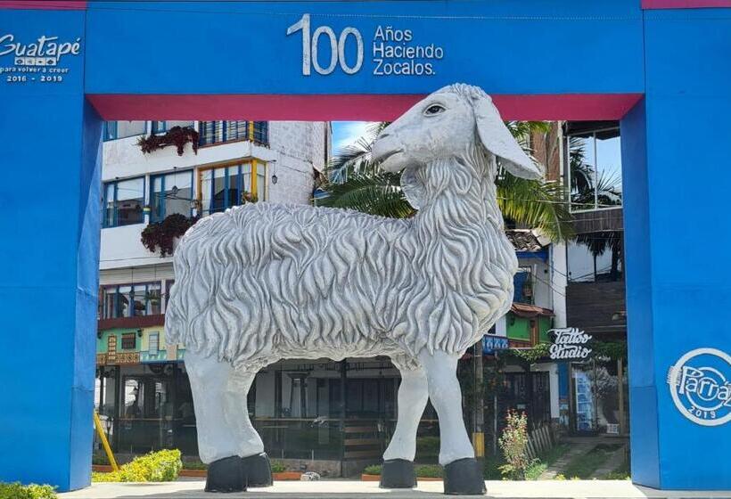 호텔 Domus Glamping Guatapé