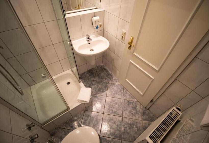 בית מלון כפרי Gasthof Rossle