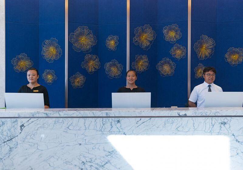 Отель Greentree Eastern Dali Railway Station