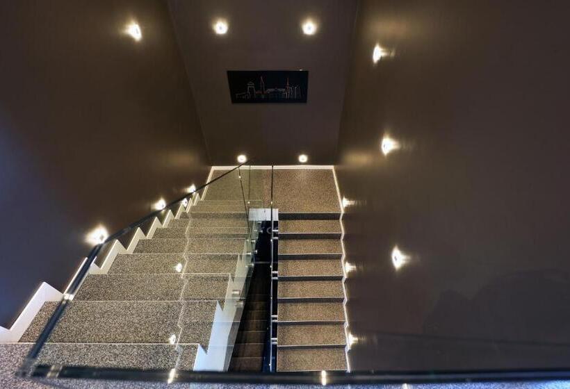 Juststay Grevenbroich Hotel & Apartments