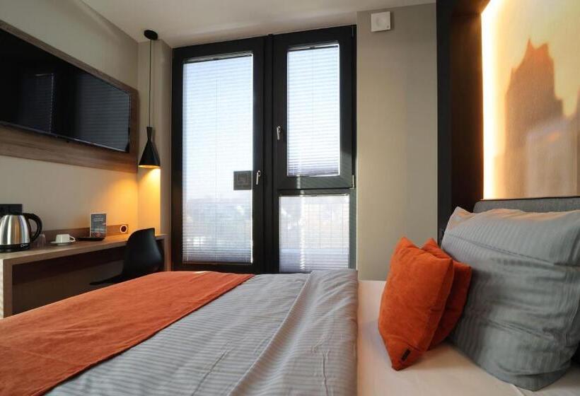 Juststay Grevenbroich Hotel & Apartments