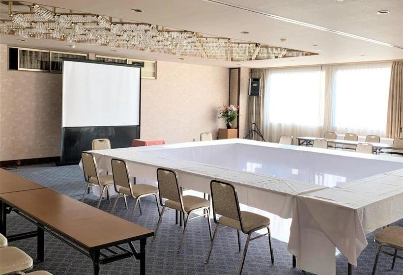 Отель Maizuru Grand