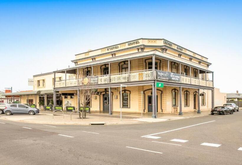 בית מלון כפרי Nightcap At Exeter