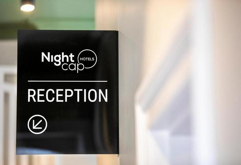 בית מלון כפרי Nightcap At Exeter