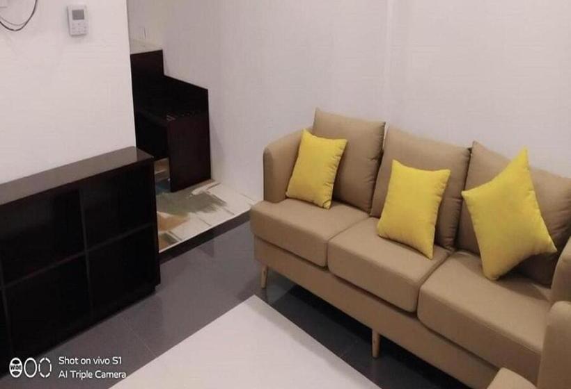 בית מלון כפרי Om Resorts