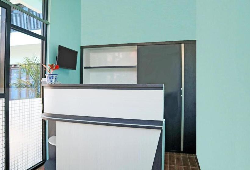 ホテル Oyo 3114 Residence Dalimo