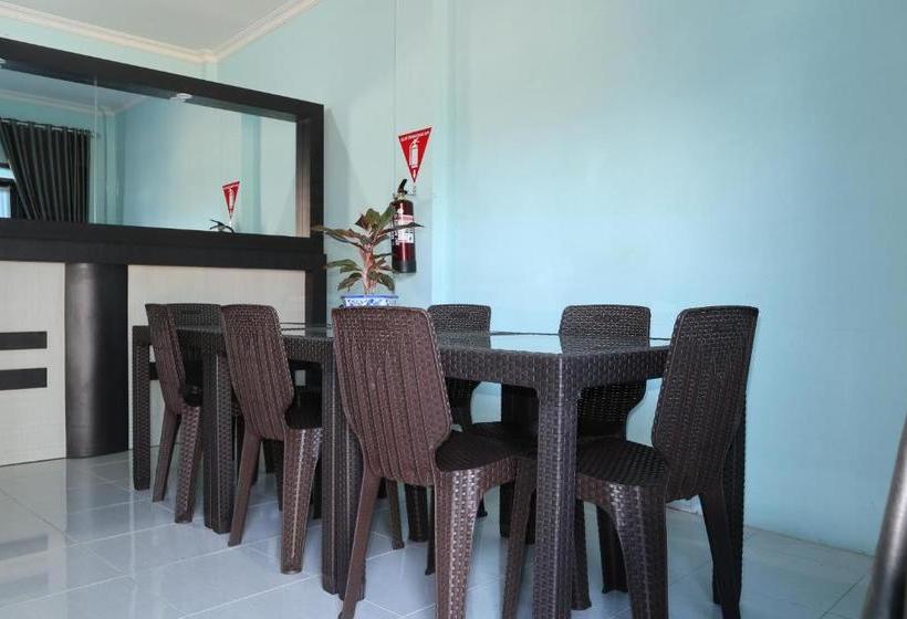 ホテル Oyo 3114 Residence Dalimo