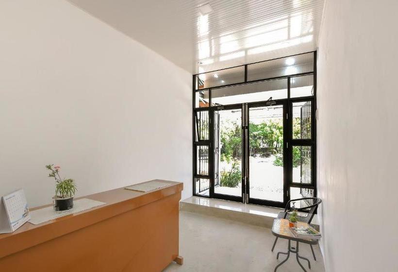 בית מלון כפרי Oyo 3315 Tanjung Residence Syariah