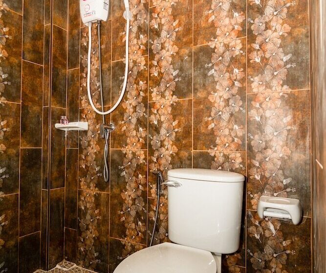 Отель Oyo 533 Runya Poolvilla