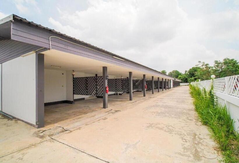 فندق Oyo 622 Sixsense