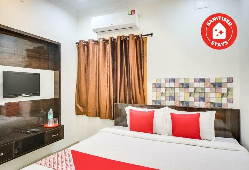 Hotel Oyo 72405  Yogi