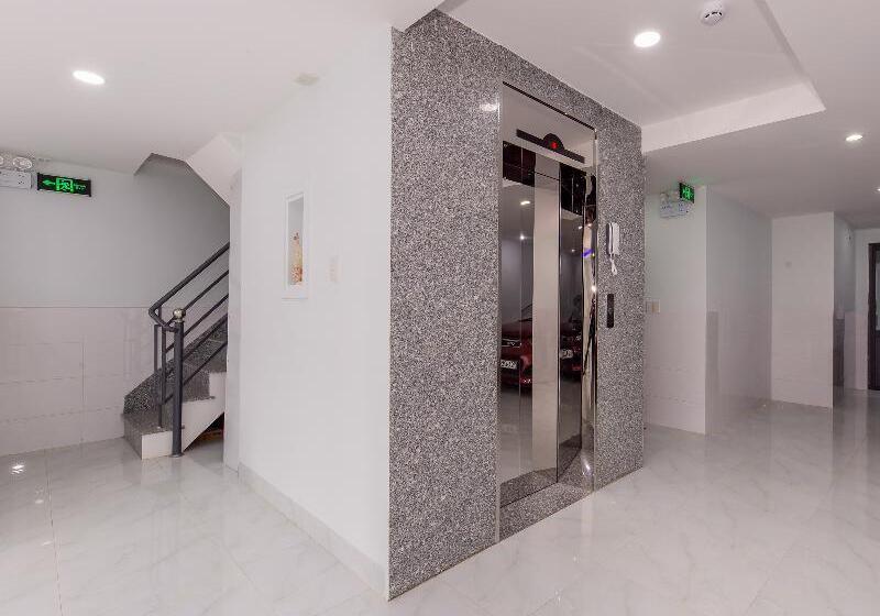 هتل Oyo 942 Cuong Hai Apartment