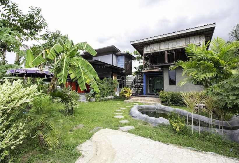 Отель Oyo 999 Baan Pak Rom Ruen