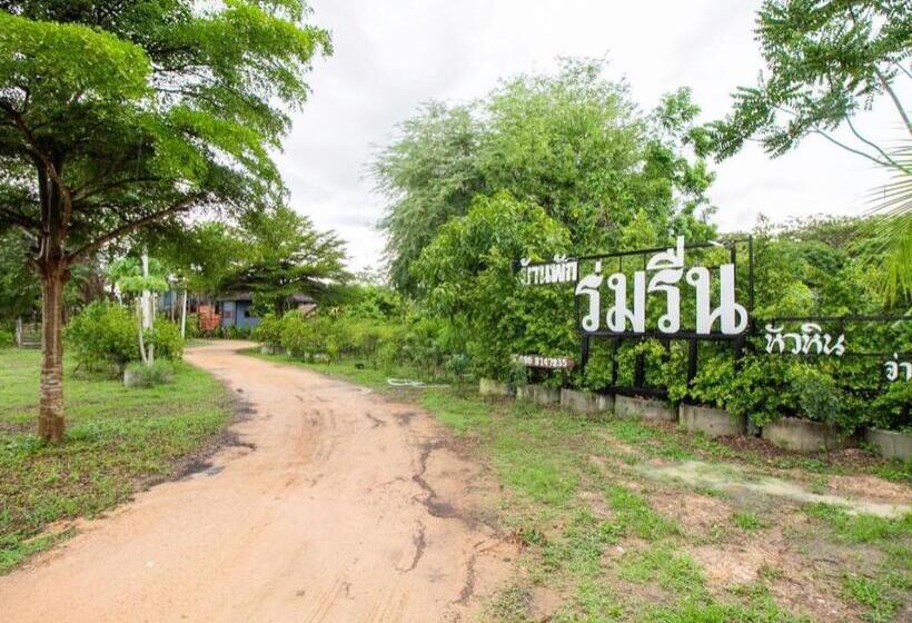 Отель Oyo 999 Baan Pak Rom Ruen