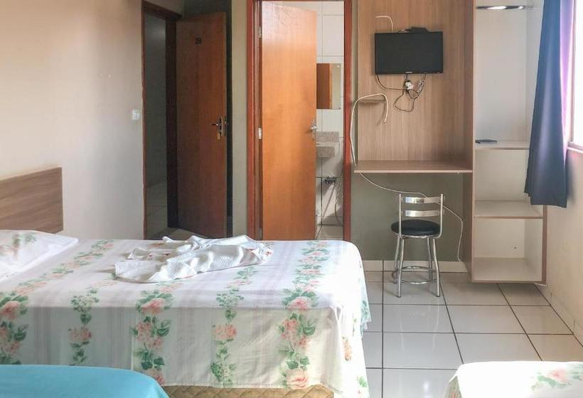 Отель Oyo  Gralha Azul