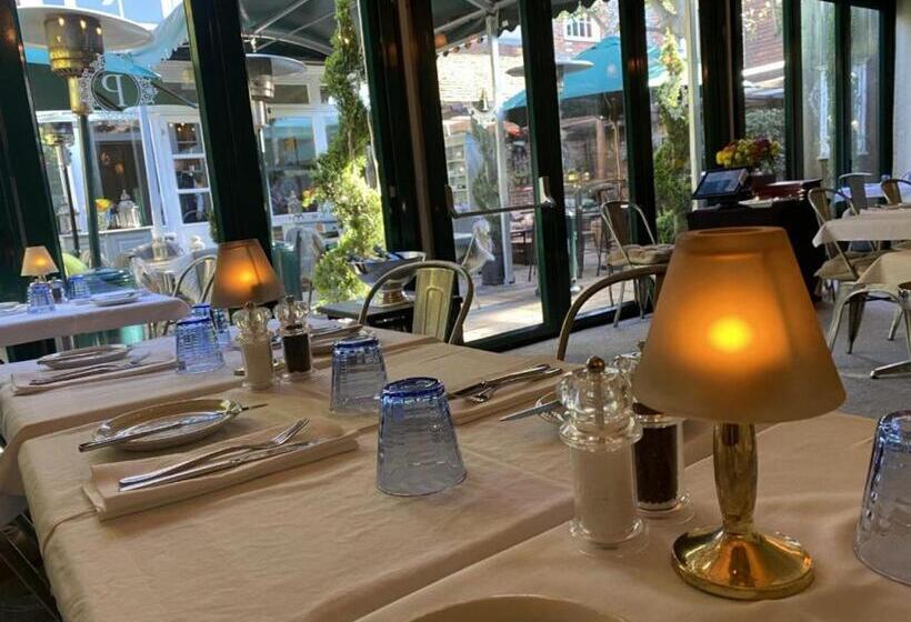 Отель Purchases Restaurant & Accommodation