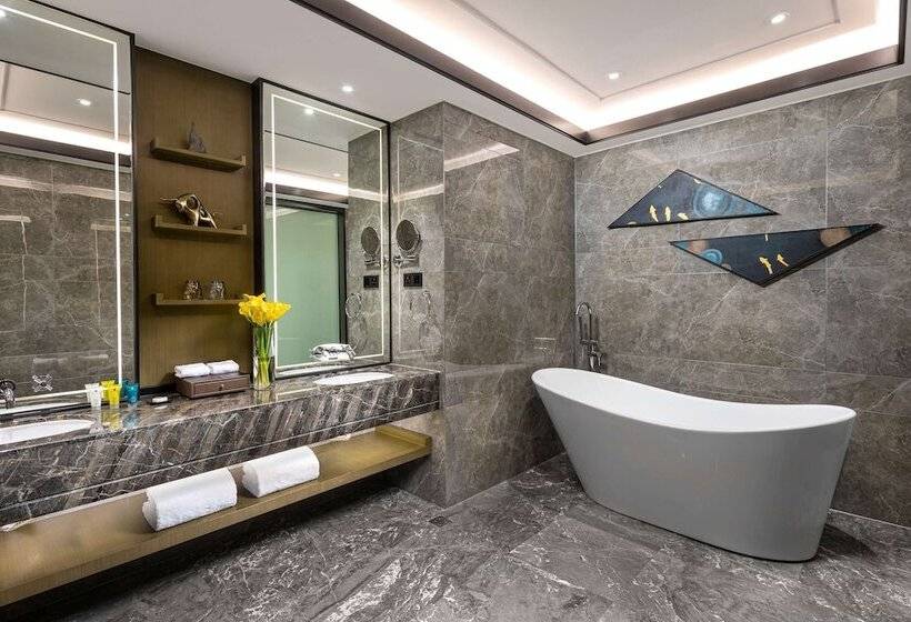 Hotel Ramada By Wyndham Jianyang