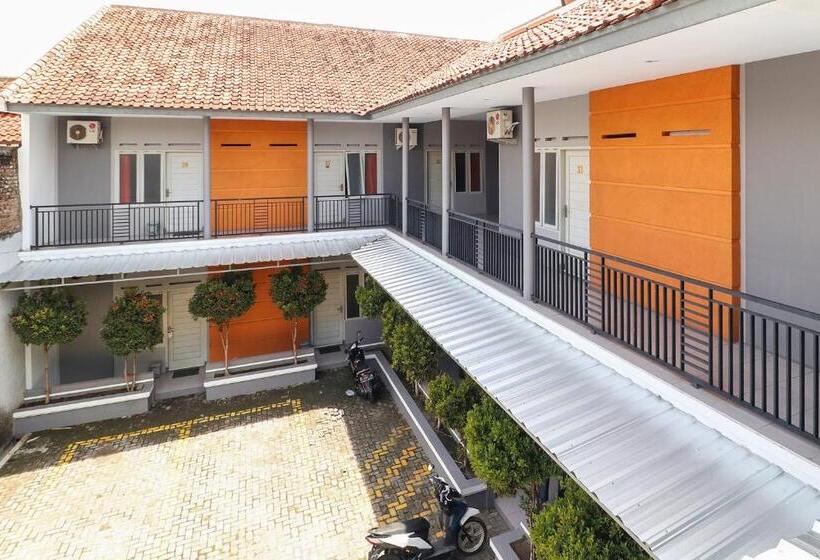 酒店 Reddoorz At Merdeka Street Garut