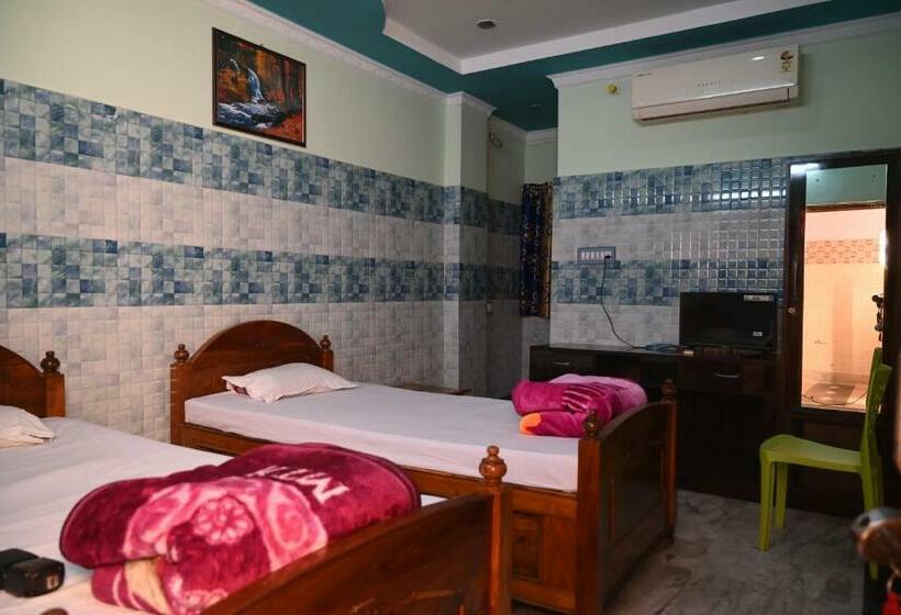 Spot On Hotel Rajamahal