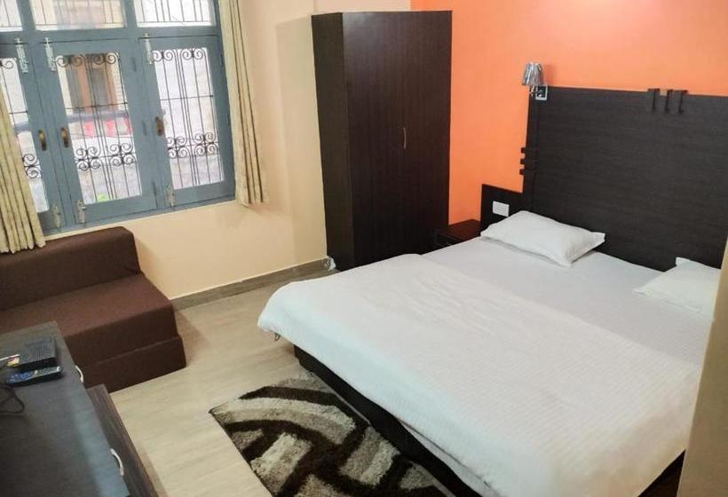 Отель Stayapart  Uday Palace