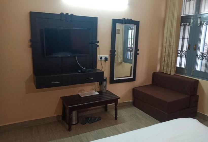 Отель Stayapart  Uday Palace