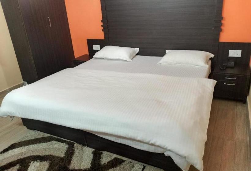 Отель Stayapart  Uday Palace