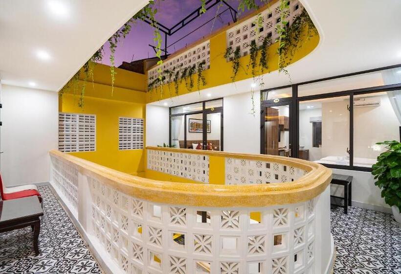 هتل The Lit Villa Hoi An