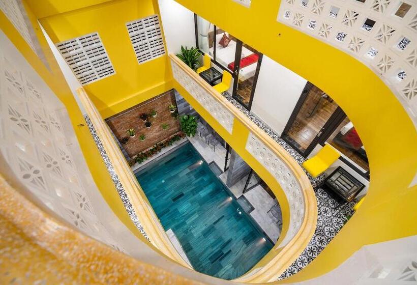 هتل The Lit Villa Hoi An