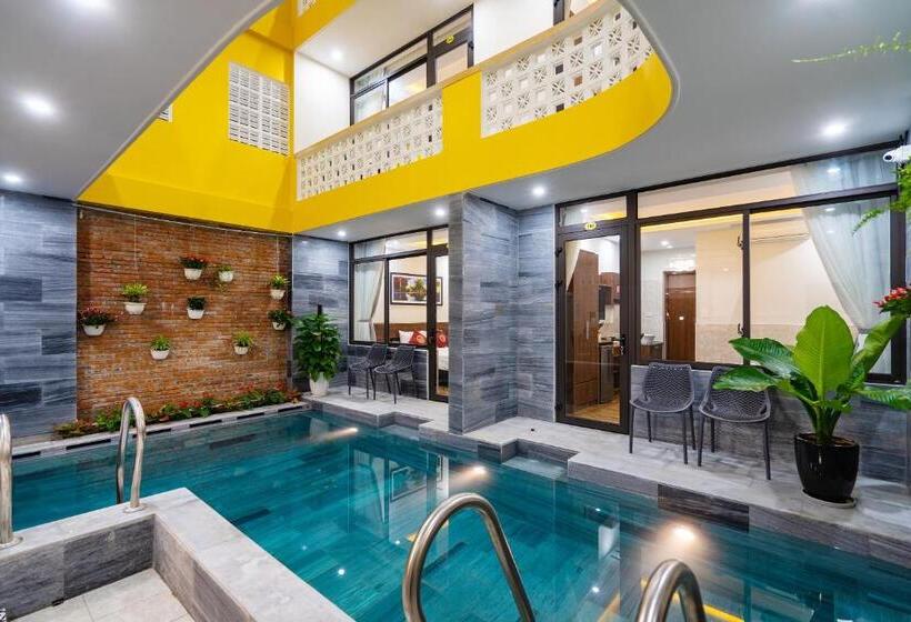 هتل The Lit Villa Hoi An