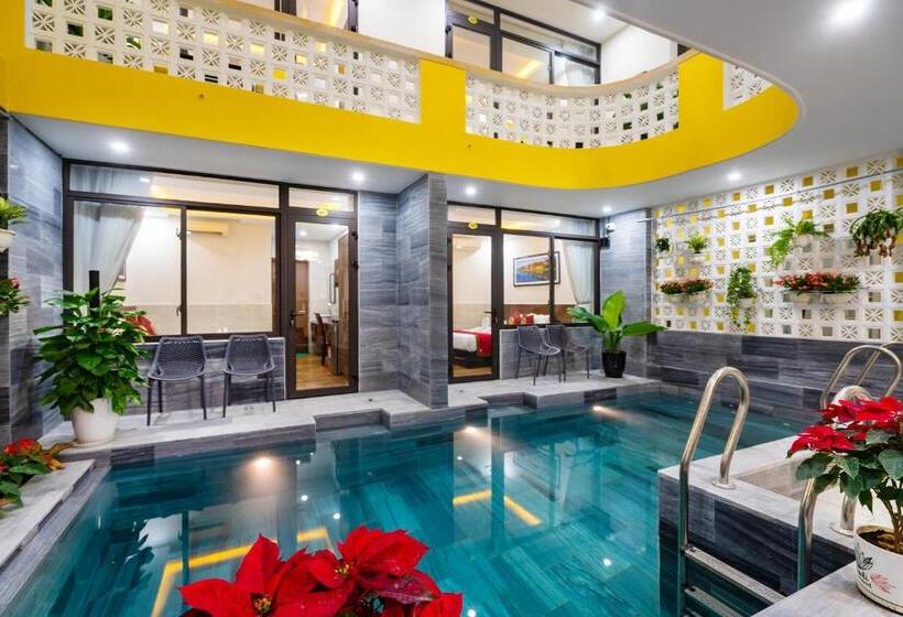 هتل The Lit Villa Hoi An