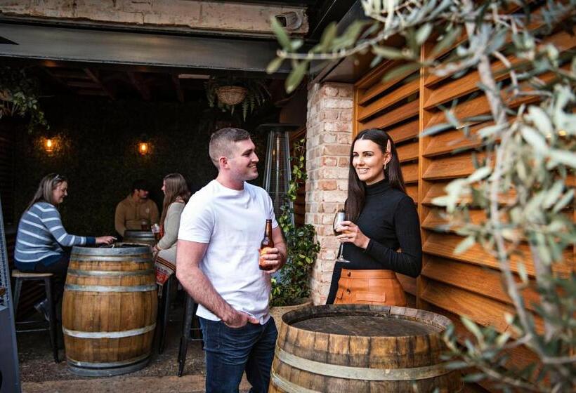 Отель The Woolpack