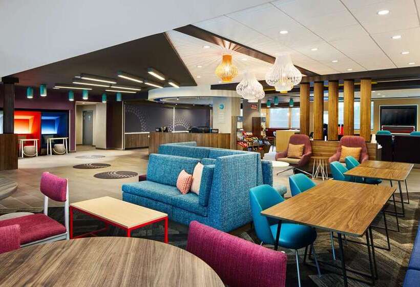 Отель Tru By Hilton Charleston Airport