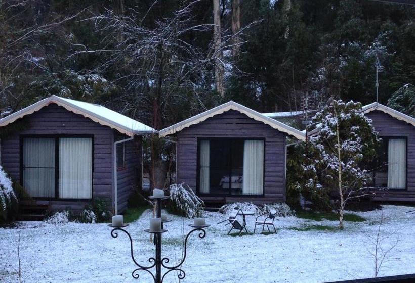 מוטל Crossways Country Inn