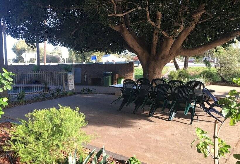 מוטל Darling Junction Motor Inn