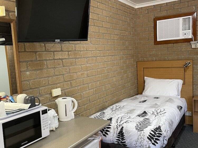 מוטל Darling Junction Motor Inn