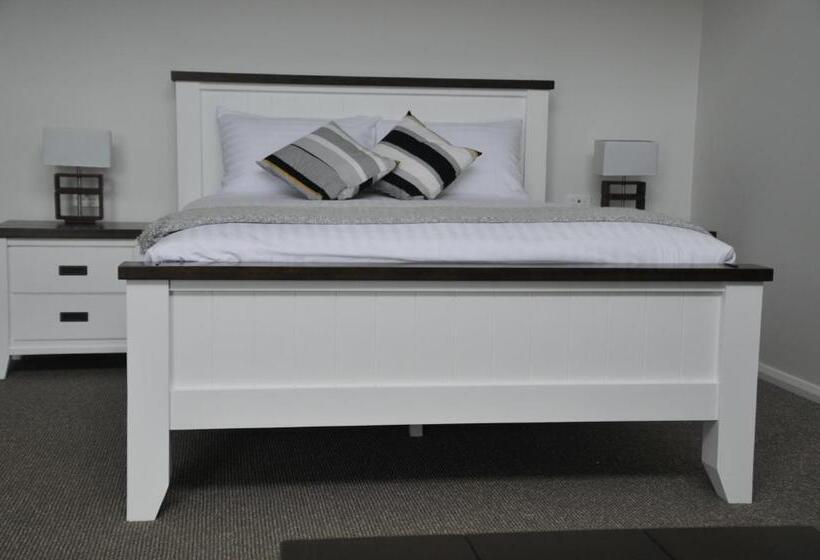 מוטל The Hub Bicheno