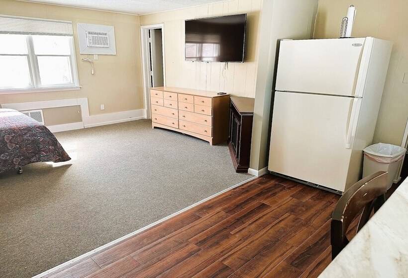 فندق على الطريق Love Hotels Timberline At Lake Superior Mi