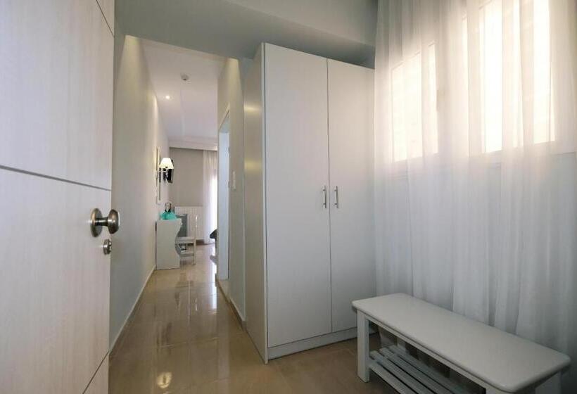 بنسيون Limnia Gi